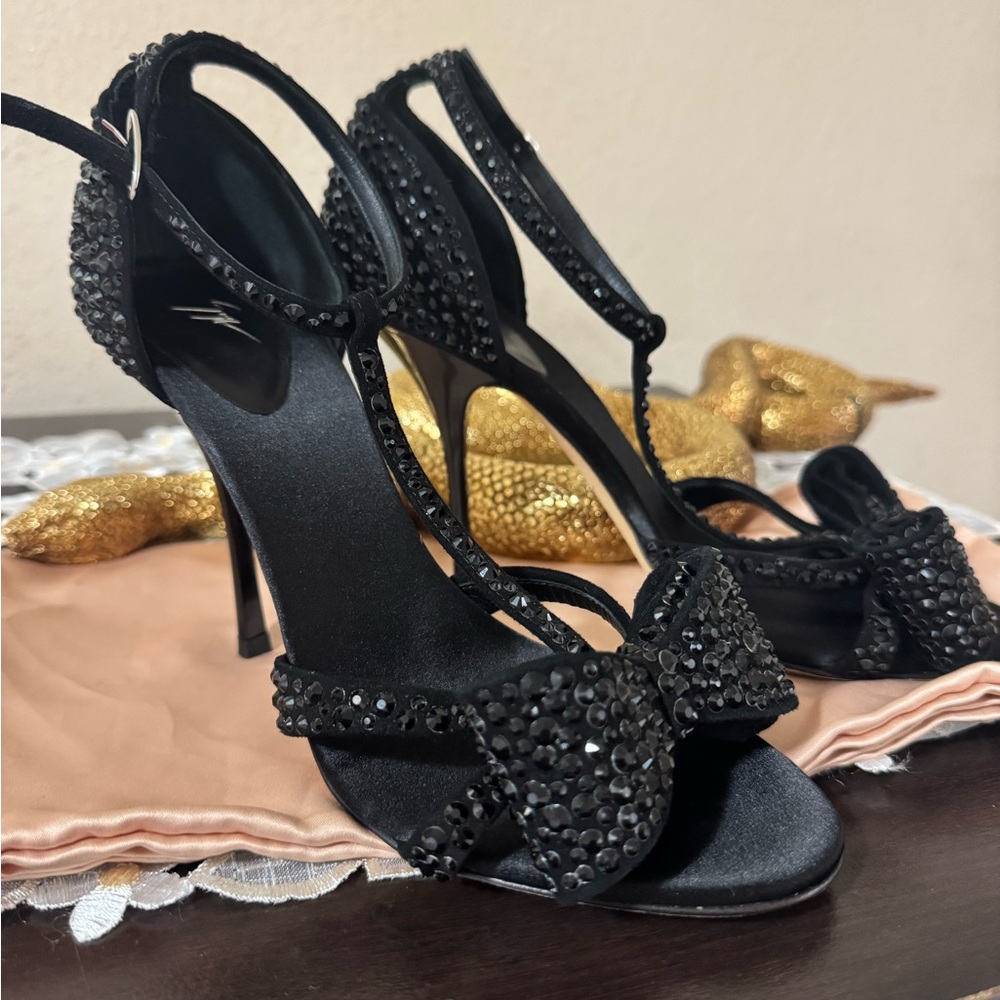 Giuseppe Zanotti Black Crystal Bow Heels